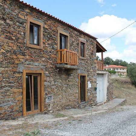 Serapicos House Браганса Екстер'єр фото